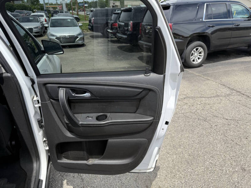 2016 GMC Acadia SLE-2