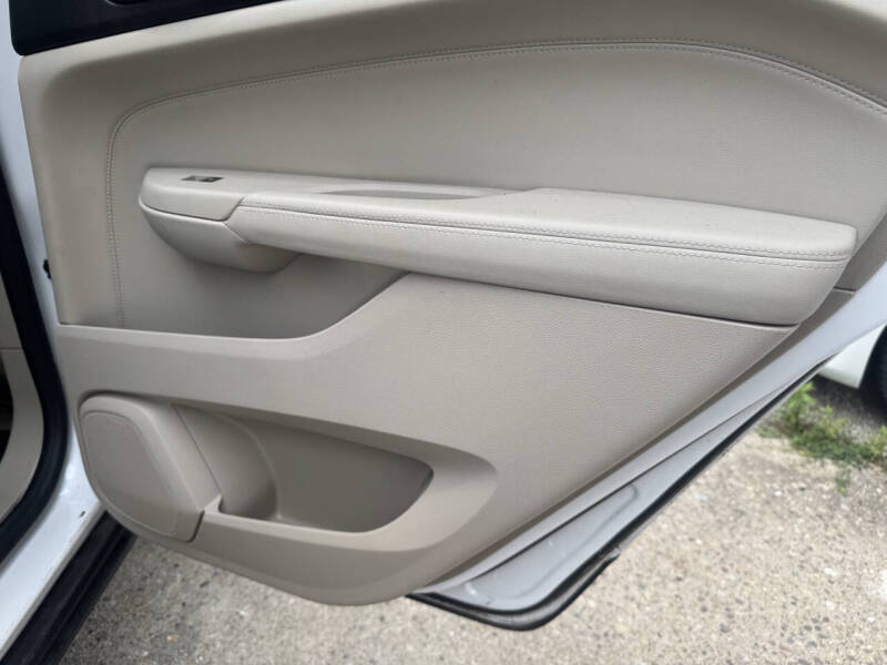 2011 Cadillac SRX Luxury Collection