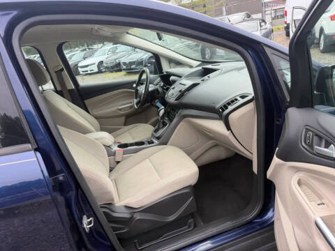 2017 Ford C-MAX Hybrid SE
