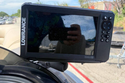 2021 Sun Tracker Sportfish 22 DLX