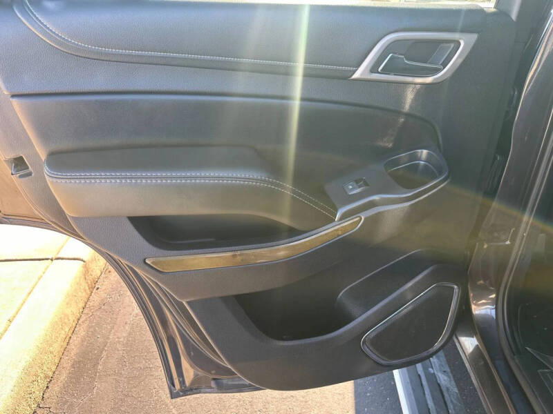 2017 GMC Yukon Denali