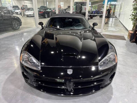 2004 Dodge Viper SRT-10