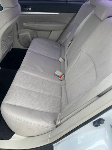 2013 Subaru Legacy 2.5i Premium