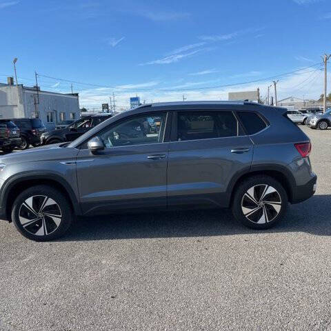 2024 Volkswagen Taos SE 4Motion