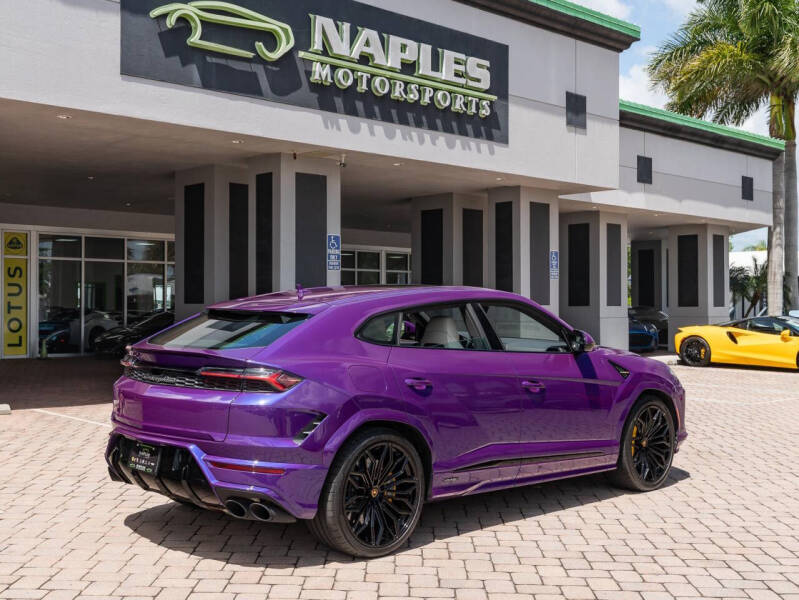 2025 Lamborghini Urus SE