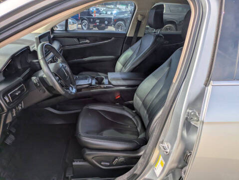 2022 Lincoln Nautilus Standard