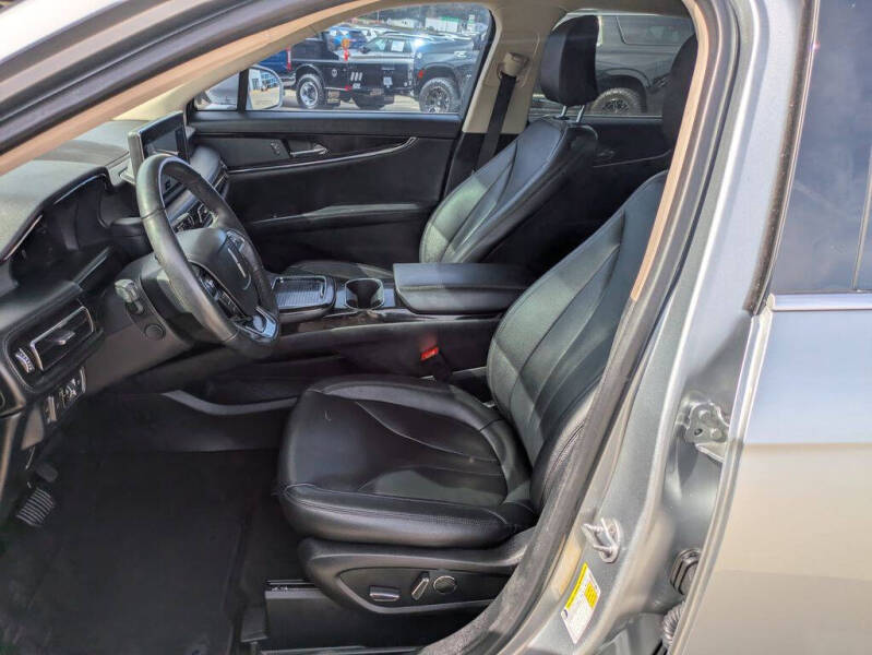 2022 Lincoln Nautilus Standard