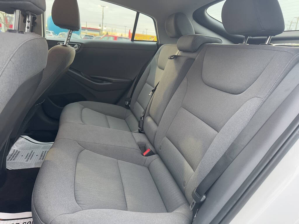 2020 Hyundai IONIQ Hybrid for sale at Axio Auto Boise in Boise, ID