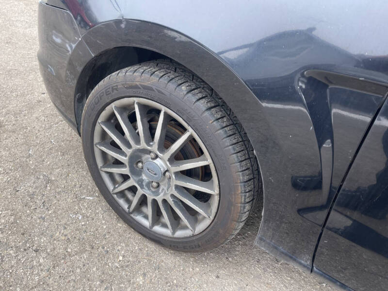 2009 Ford Focus SES