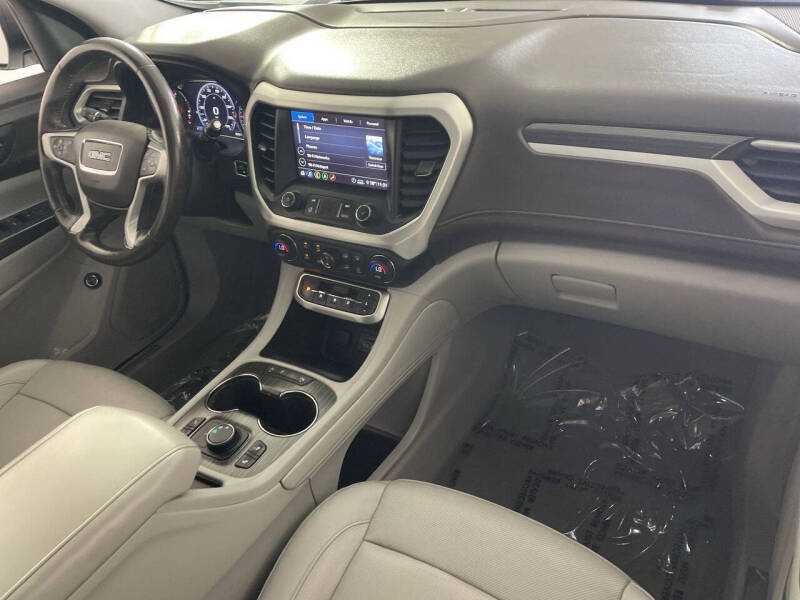 2020 GMC Acadia SLT