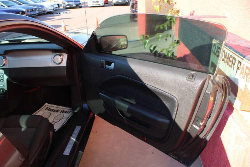 2007 Ford Mustang GT Deluxe