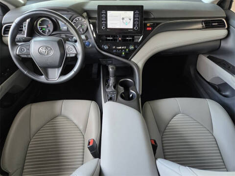 2024 Toyota Camry Hybrid SE