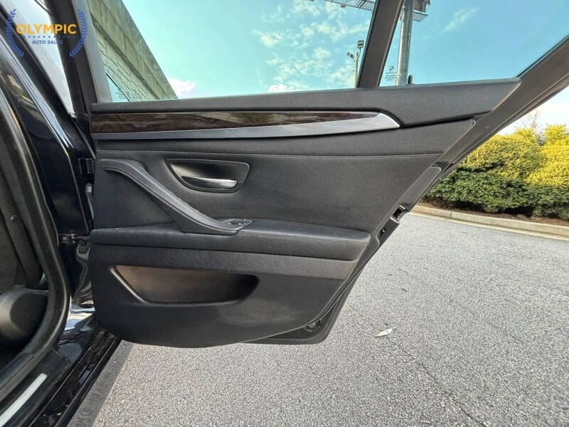 2015 BMW 5 Series 528i