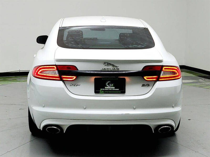 2015 Jaguar XF 3.0 Sport