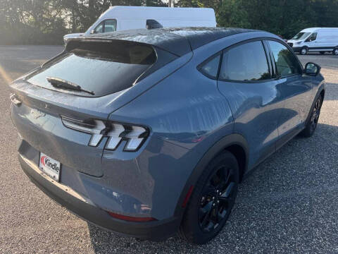 2024 Ford Mustang Mach-E Select