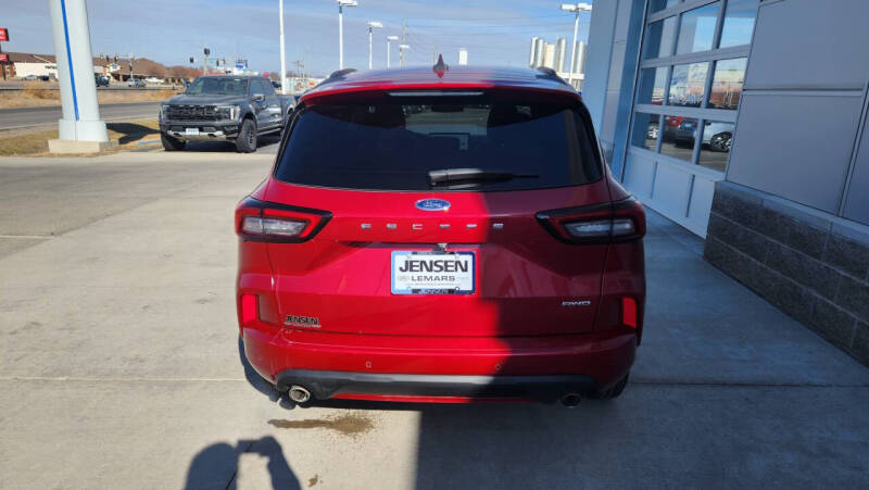 2024 Ford Escape ST-Line