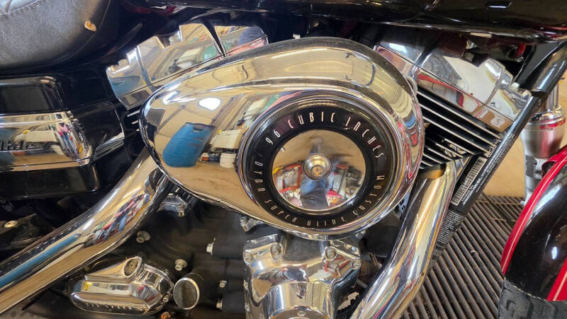 2013 Harley-Davidson Super Glide