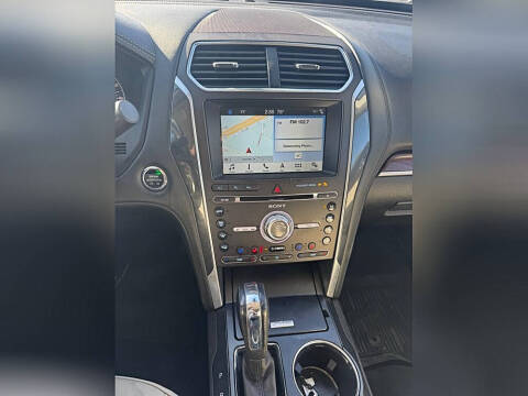 2017 Ford Explorer Platinum