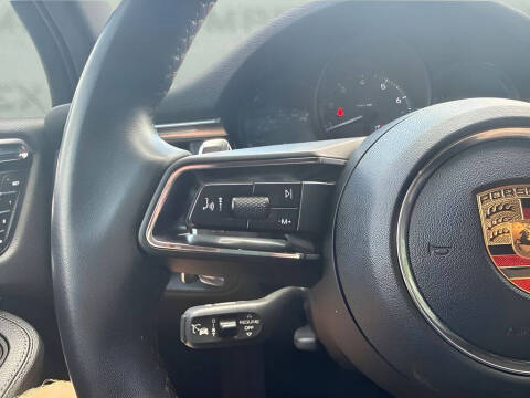 2023 Porsche Macan
