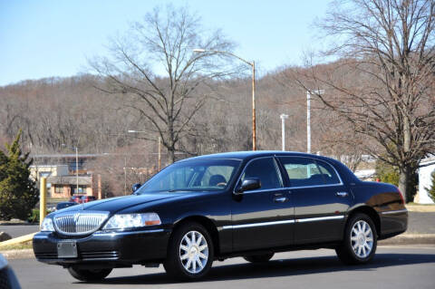 2006 Lincoln Town Car for sale at T CAR CARE INC in Philadelphia PA