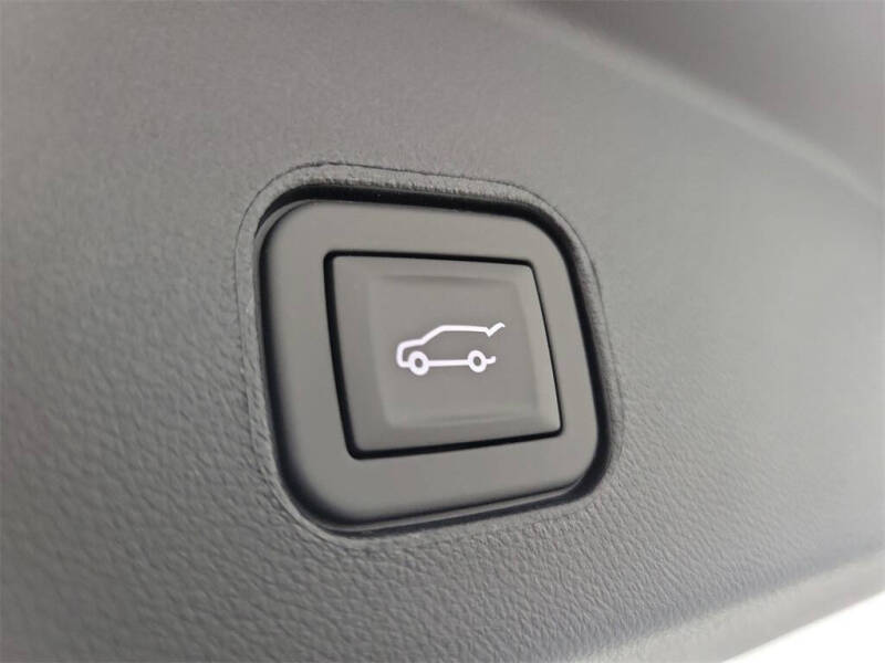 2026 Cadillac LYRIQ-V