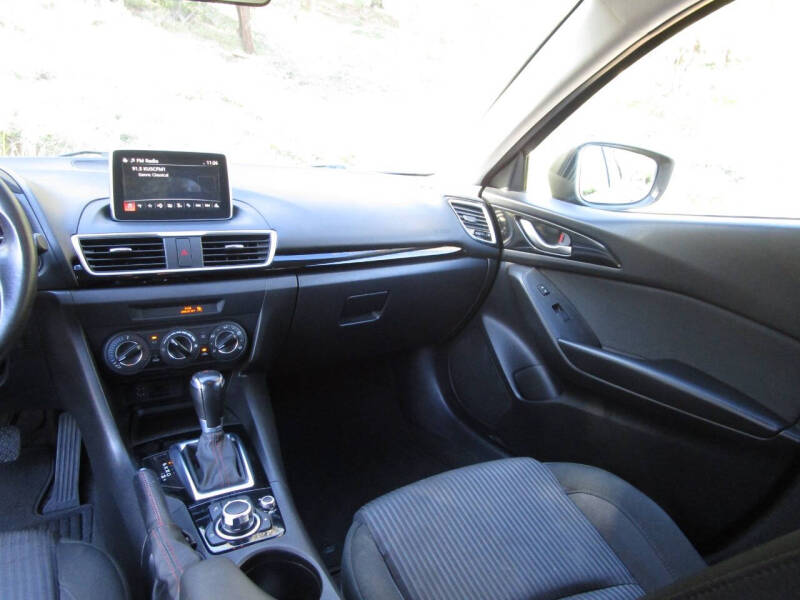 2015 Mazda MAZDA3 i Touring