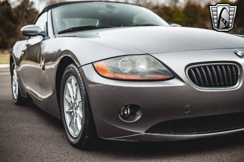 2004 BMW Z4 2.5i