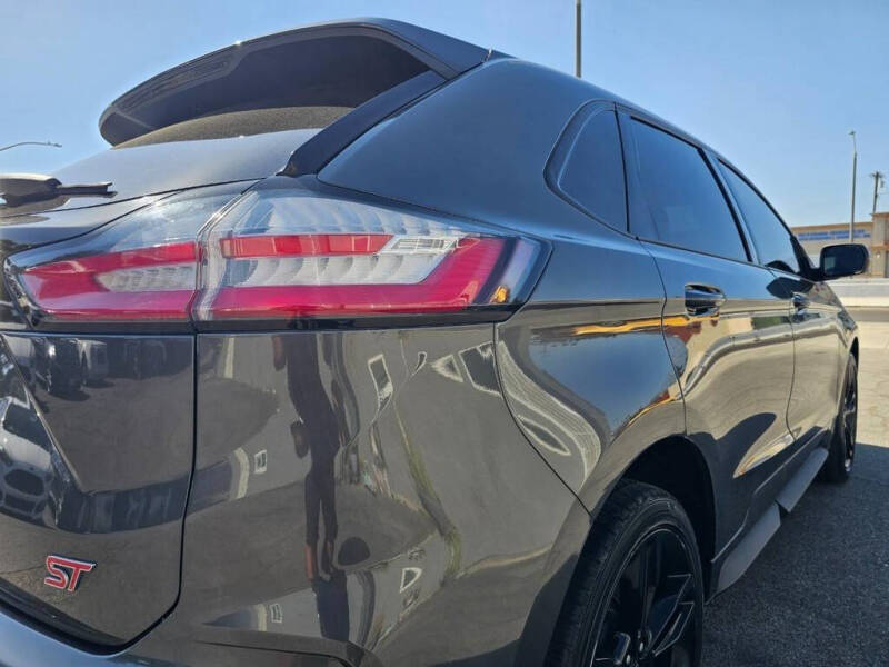 2019 Ford Edge ST