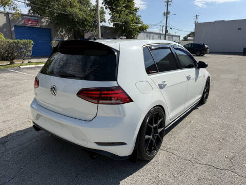 2018 Volkswagen Golf GTI S