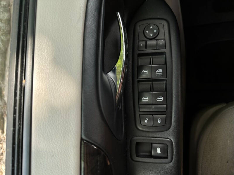 2015 Dodge Grand Caravan American Value Package