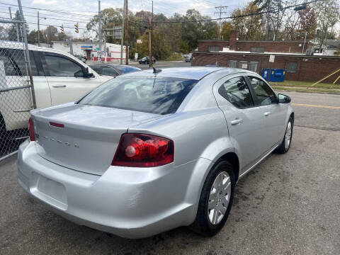 2012 Dodge Avenger SE