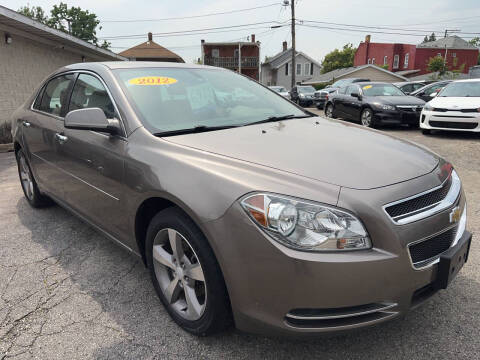 2012 Chevrolet Malibu for sale at Figueroa Auto Sales in Joliet IL