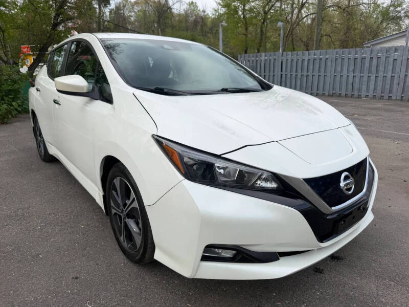 2022 Nissan LEAF SV