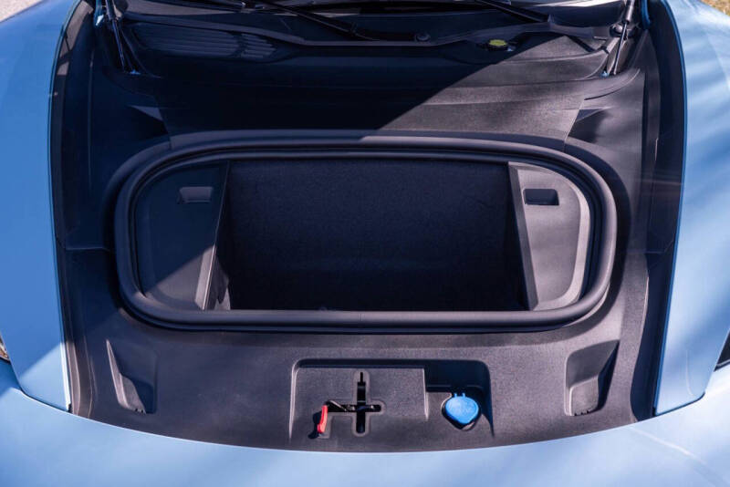 2025 Porsche Taycan GTS