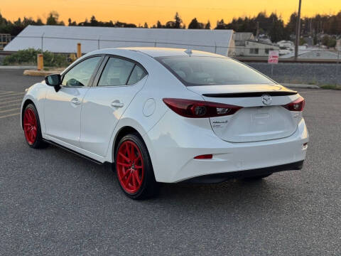 2015 Mazda MAZDA3 s Grand Touring