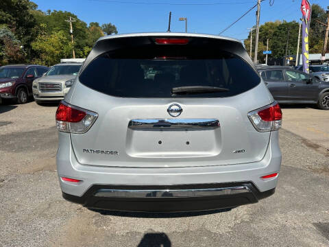 2016 Nissan Pathfinder S