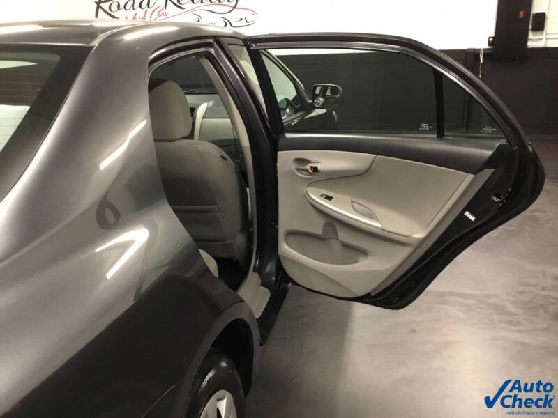 2011 Toyota Corolla LE