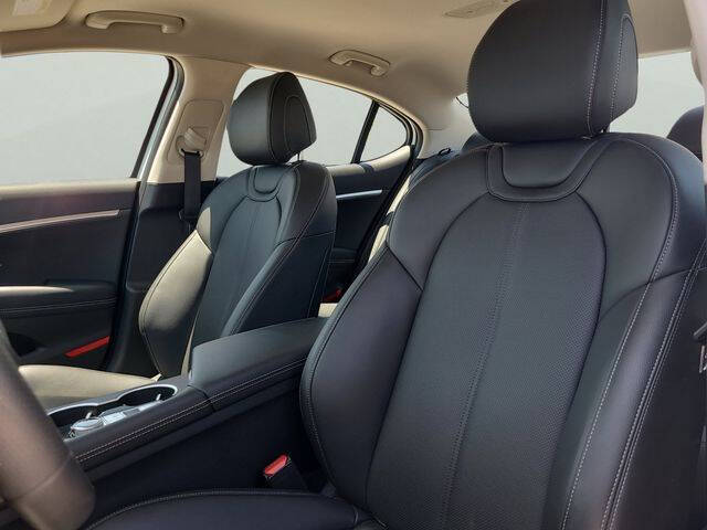 2026 Genesis G70 2.5T Standard