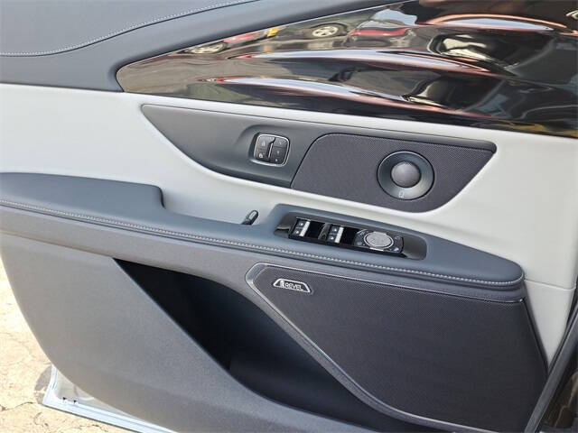 2025 Lincoln Nautilus Hybrid Premiere