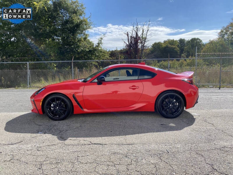 2024 Toyota GR86 Premium