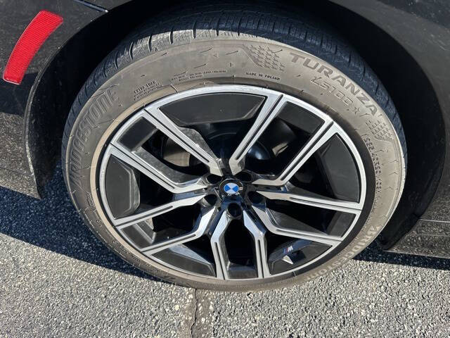 2024 BMW 7 Series 740i