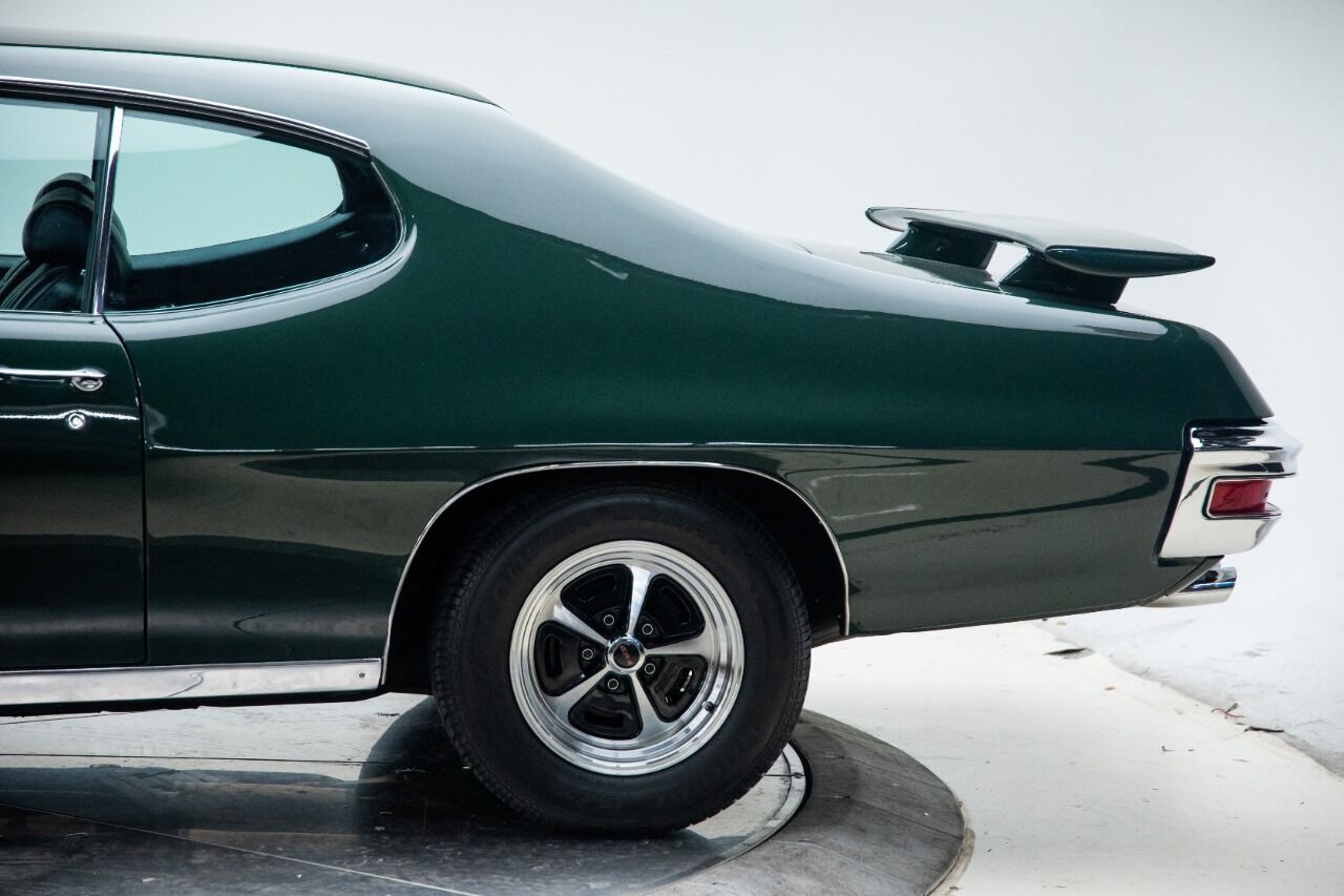 1970 Pontiac GTO 13