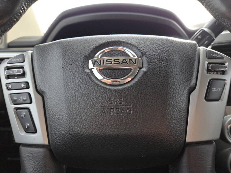 2019 Nissan Titan SV