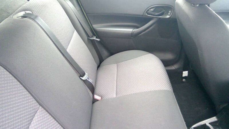 2007 Ford Focus ZX5 S