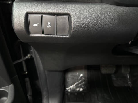 2023 Honda Pilot EX-L w/Rear Captain's Chairs