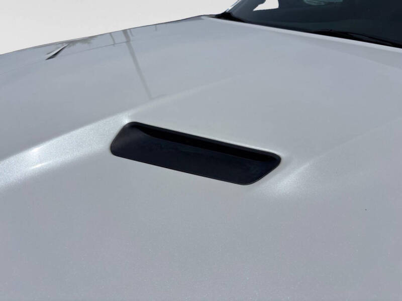 2015 Dodge Challenger R/T Plus