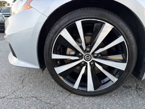 2021 Nissan Altima 2.5 SR