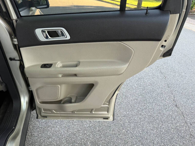 2011 Ford Explorer XLT
