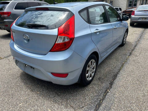 2012 Hyundai Accent GS