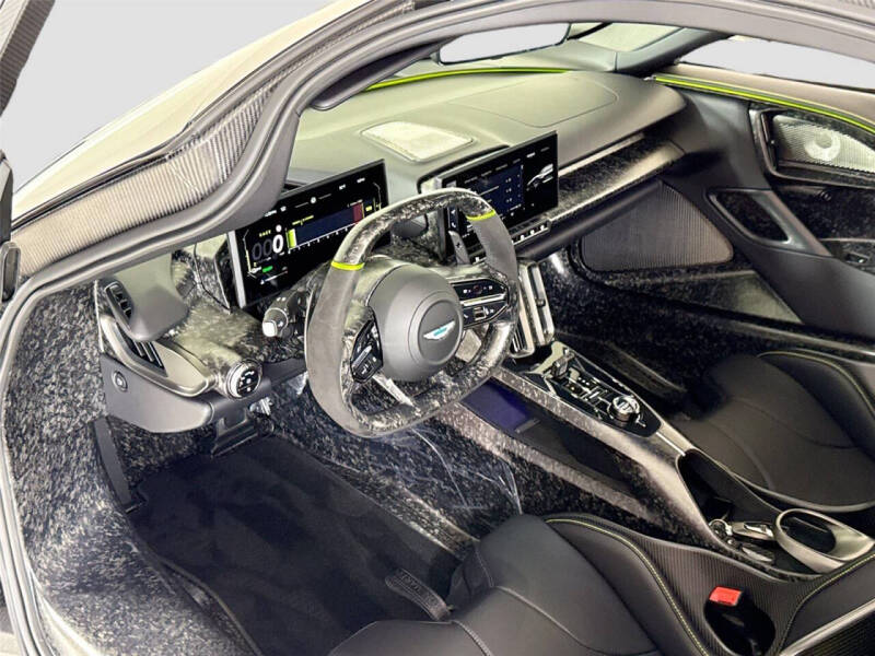 2026 Aston Martin Valhalla